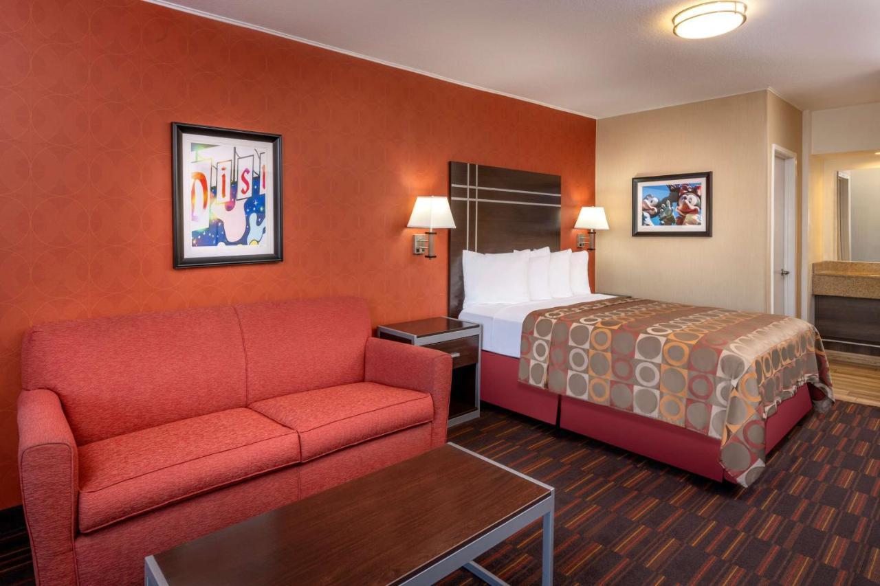 Best Western Plus Raffles Inn & Suites Anaheim Luaran gambar