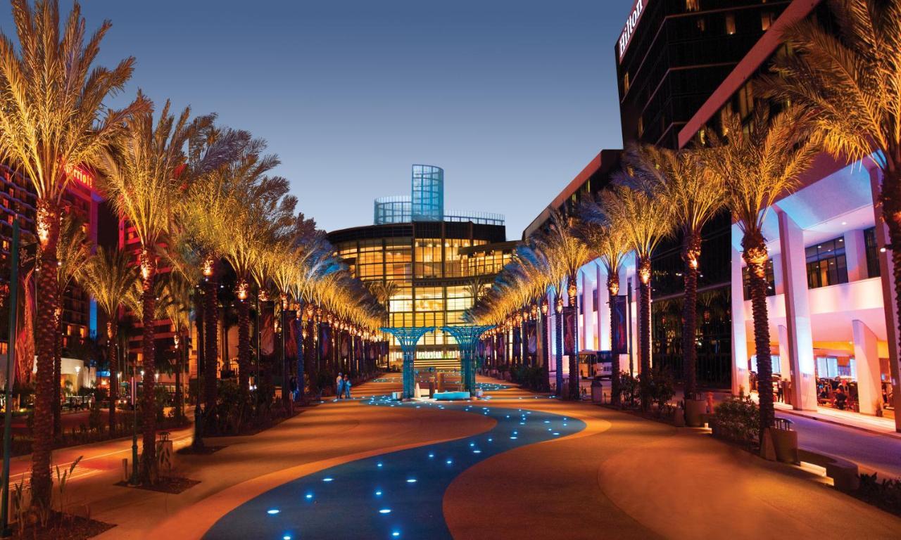 Best Western Plus Raffles Inn & Suites Anaheim Luaran gambar