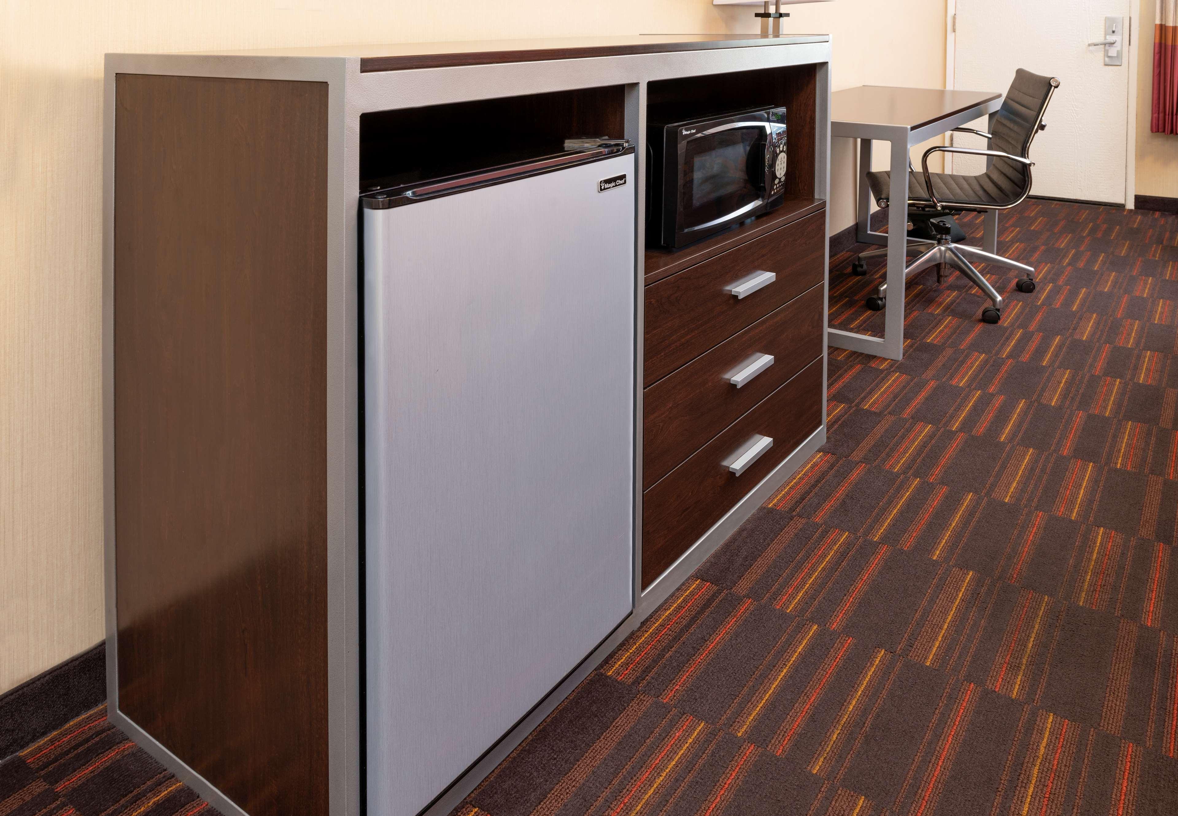 Best Western Plus Raffles Inn & Suites Anaheim Luaran gambar