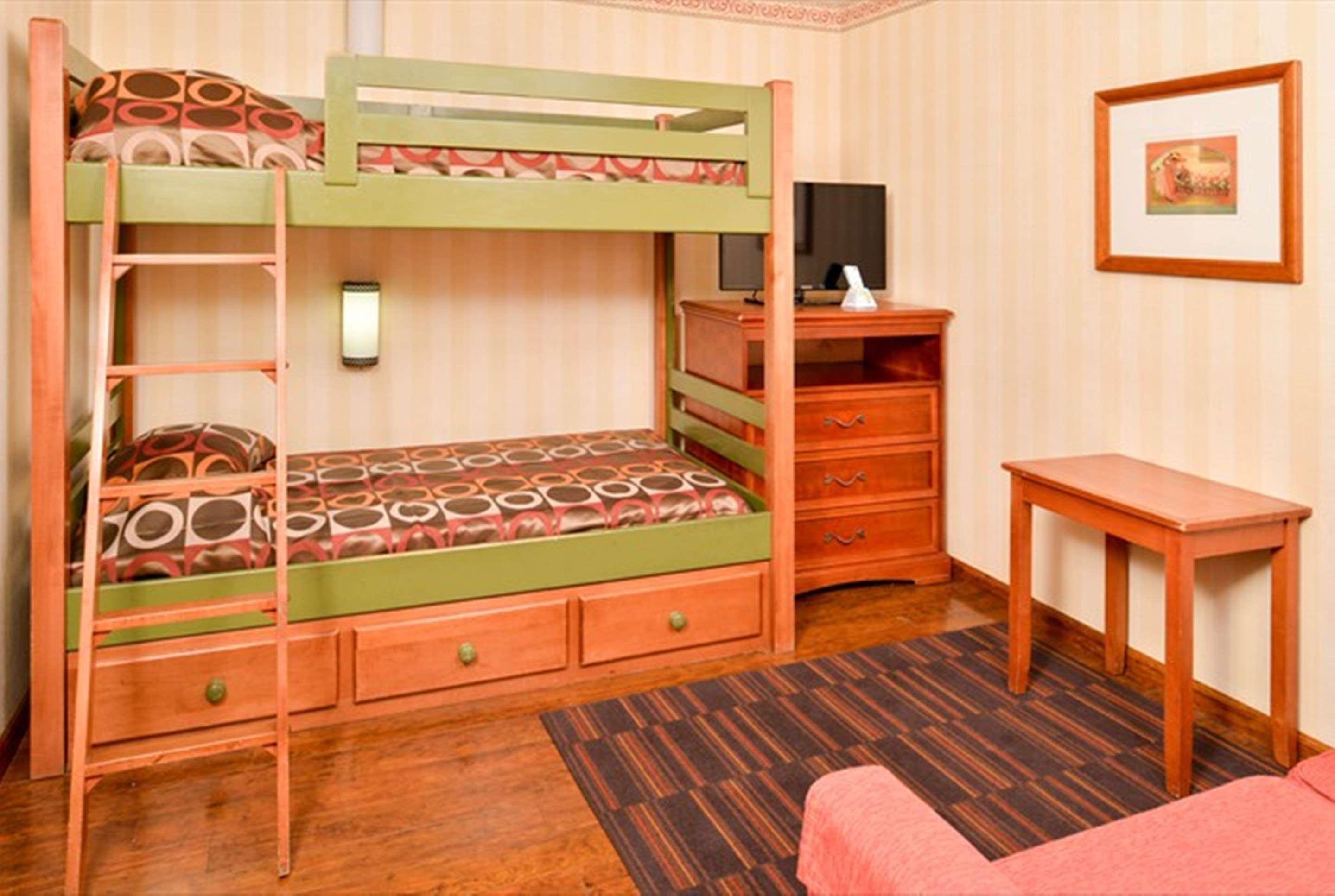 Best Western Plus Raffles Inn & Suites Anaheim Luaran gambar