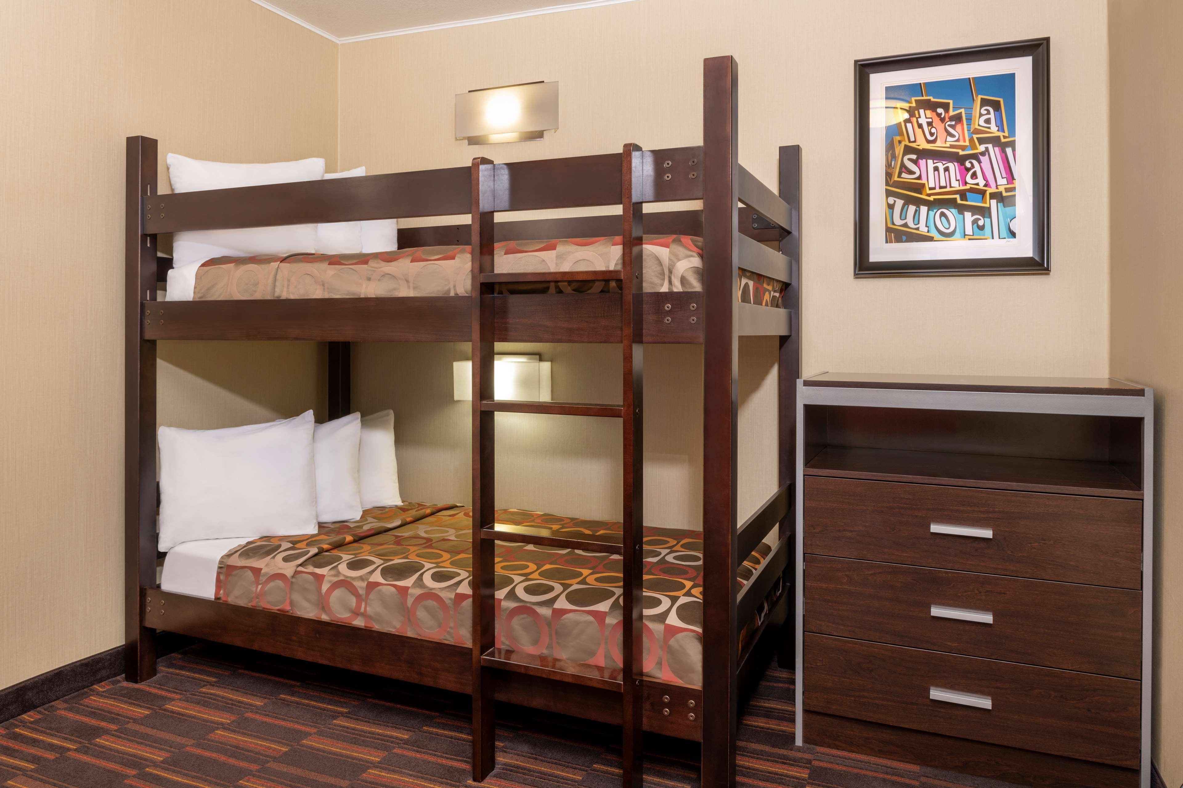 Best Western Plus Raffles Inn & Suites Anaheim Luaran gambar