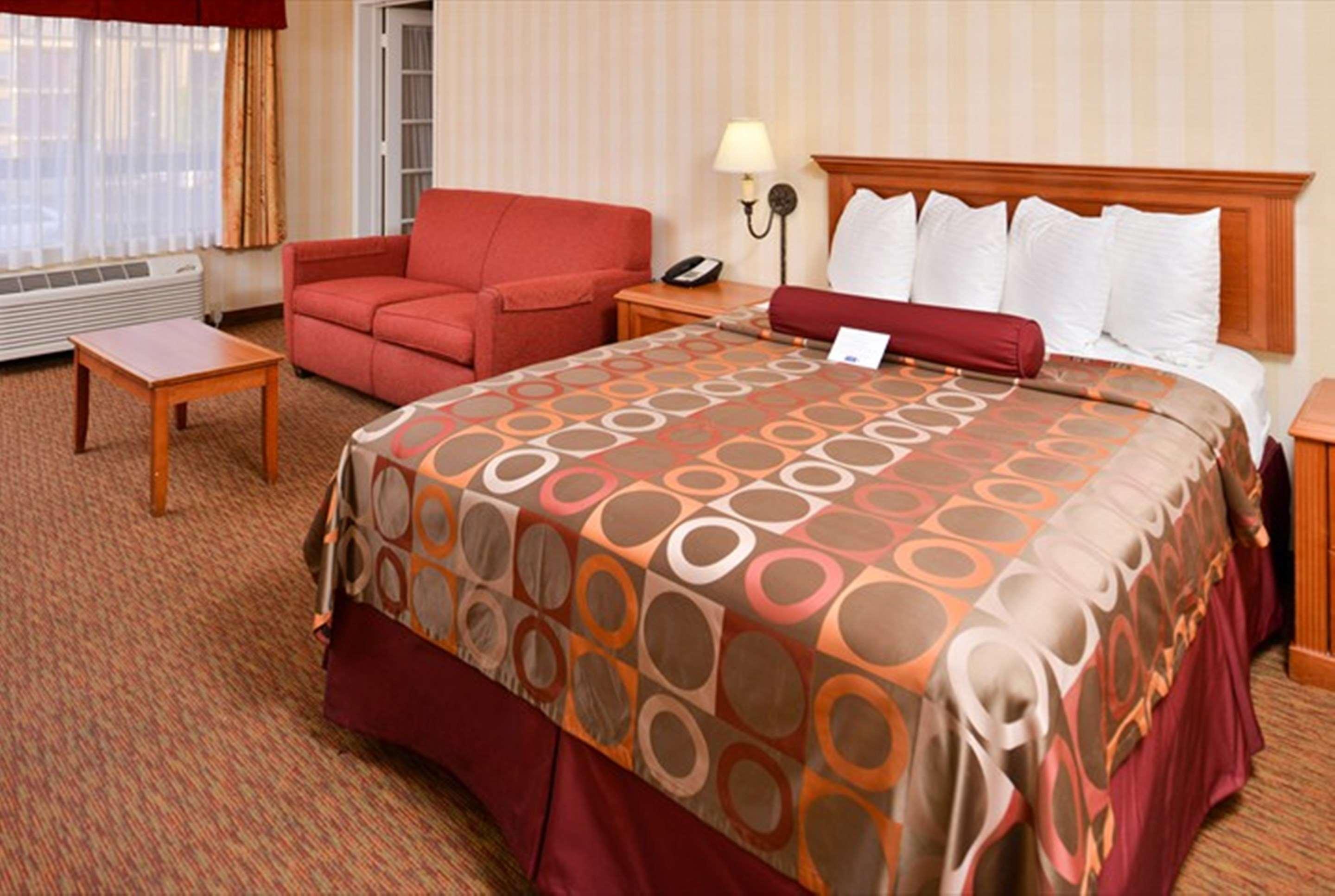 Best Western Plus Raffles Inn & Suites Anaheim Luaran gambar
