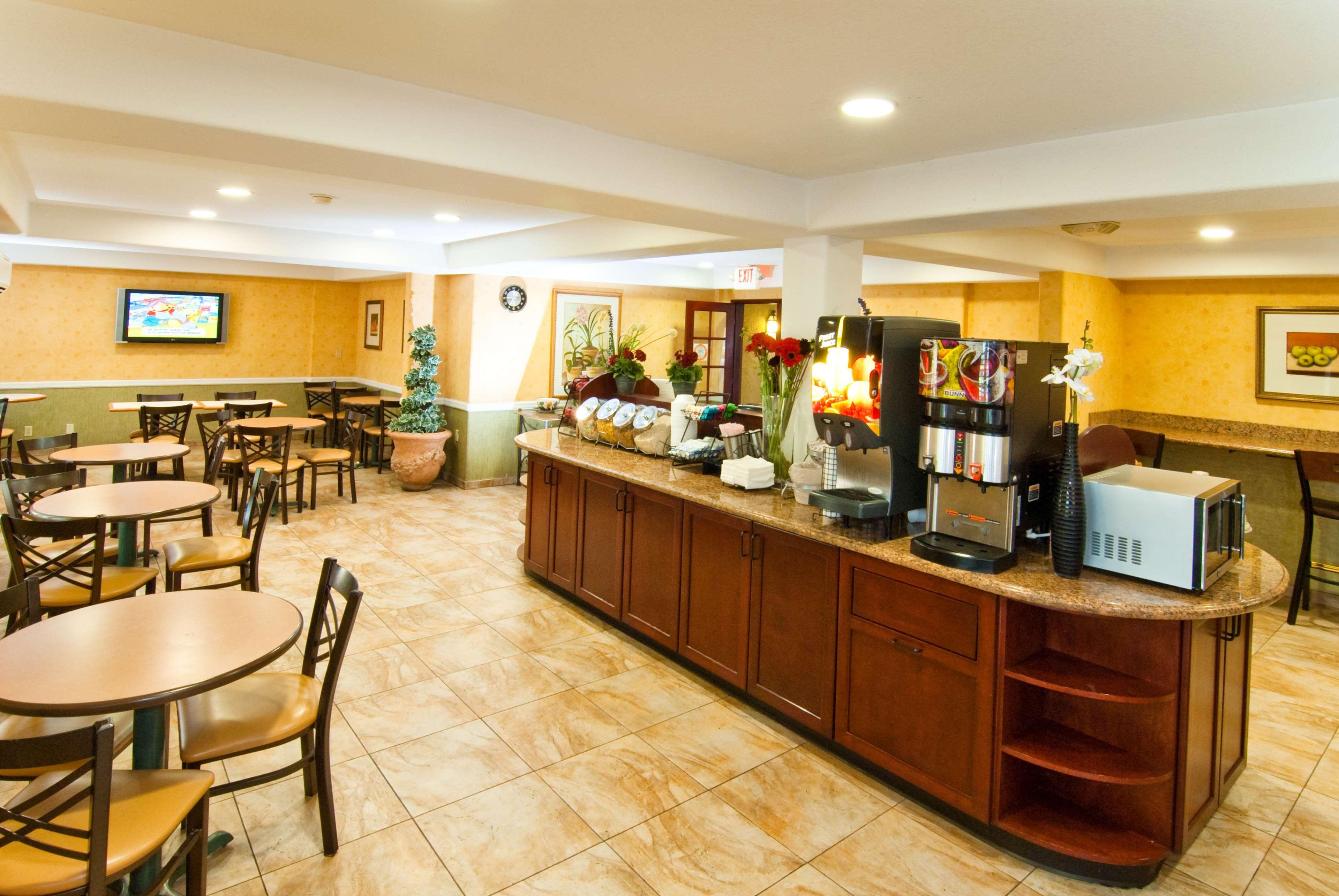 Best Western Plus Raffles Inn & Suites Anaheim Luaran gambar