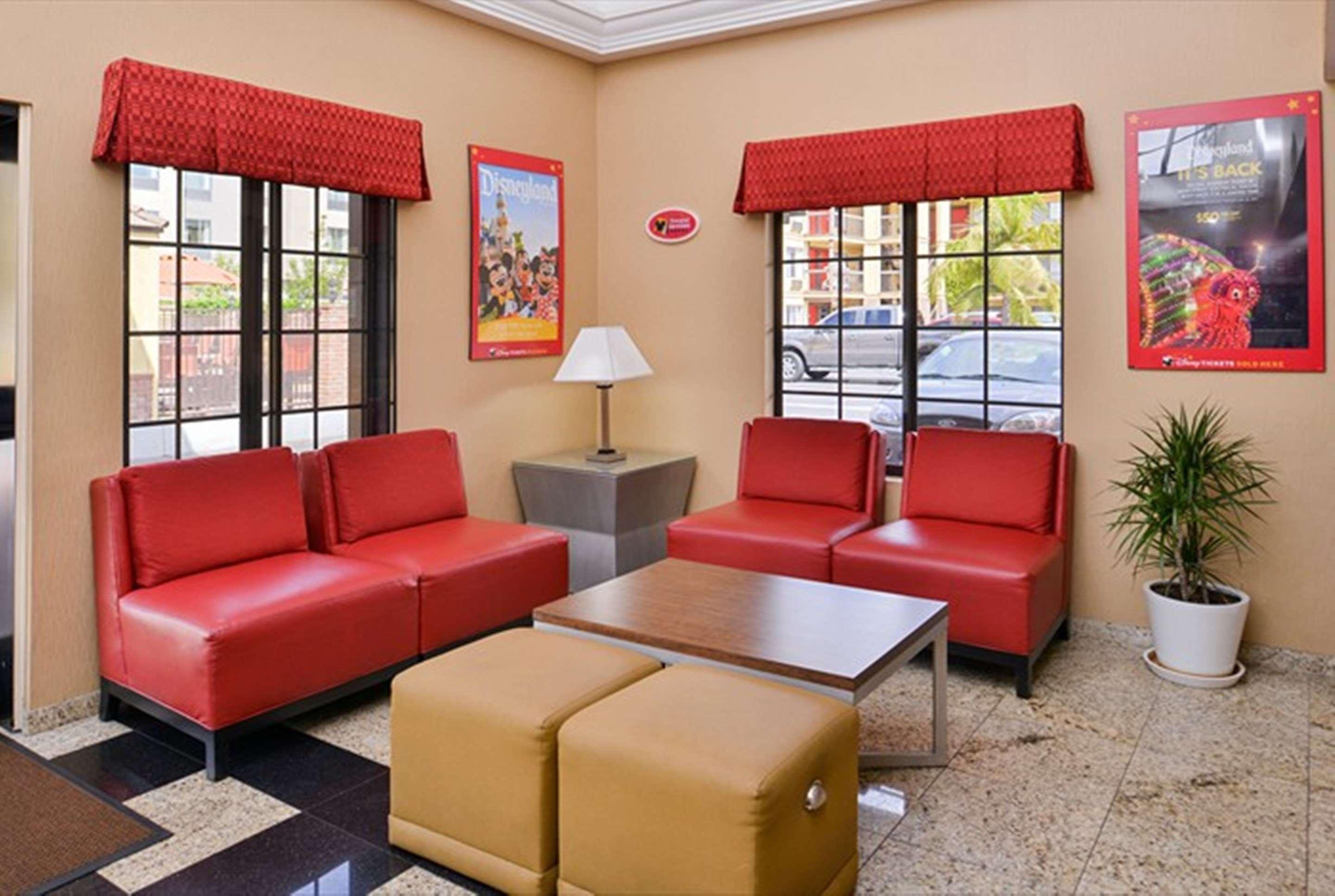 Best Western Plus Raffles Inn & Suites Anaheim Luaran gambar