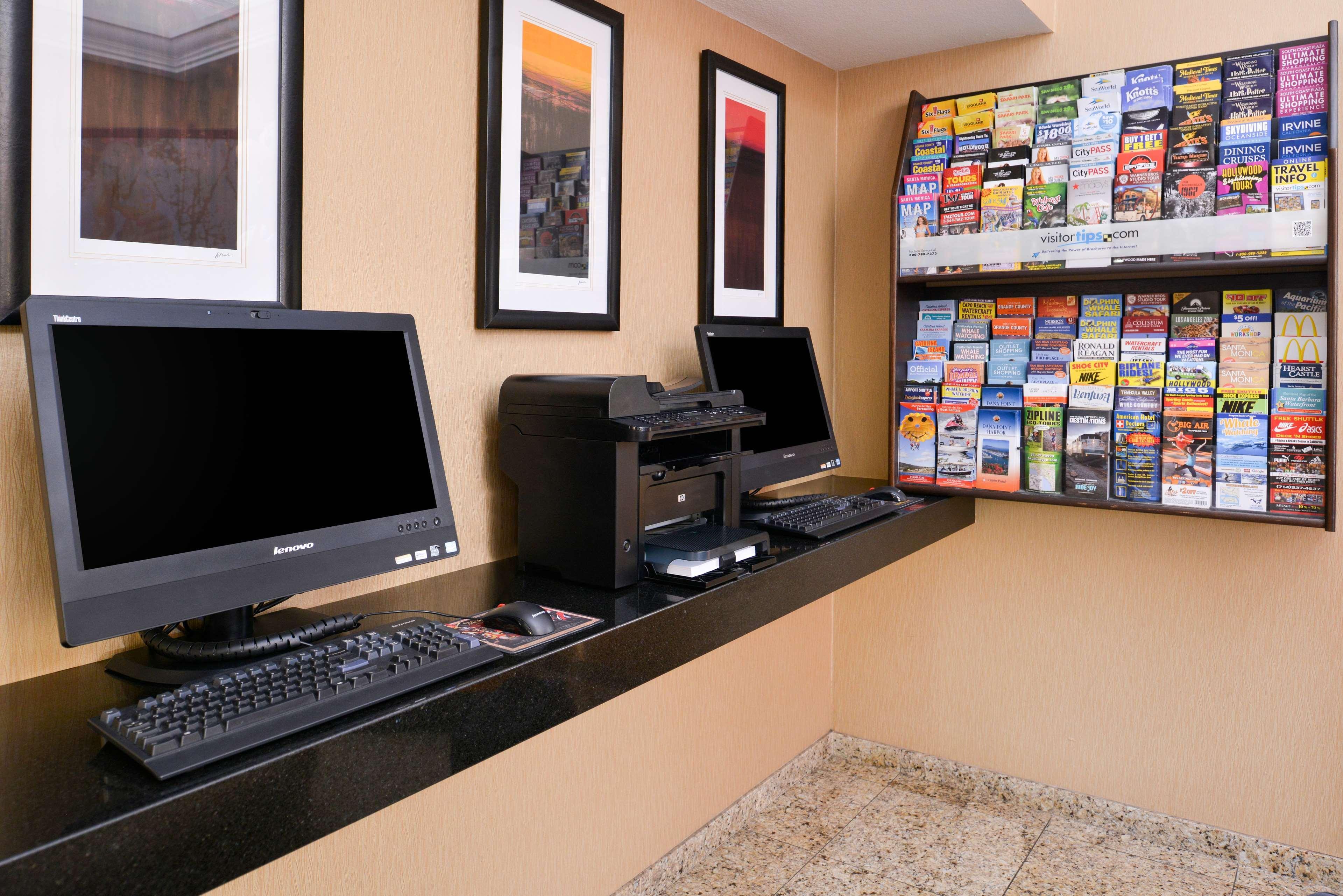 Best Western Plus Raffles Inn & Suites Anaheim Luaran gambar
