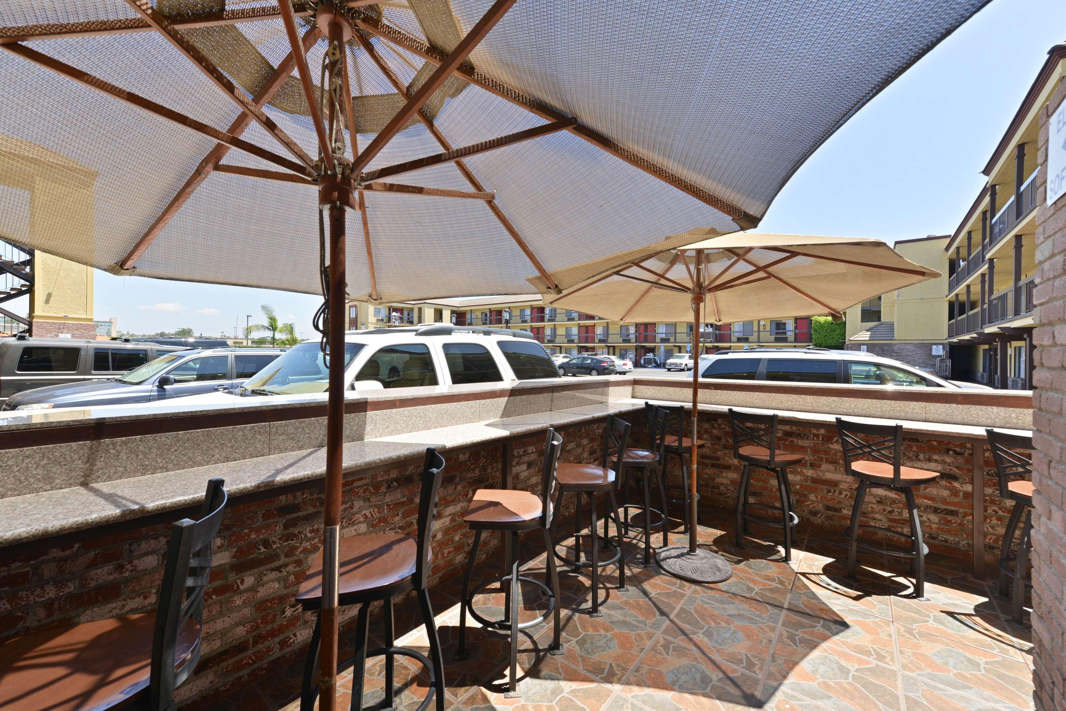 Best Western Plus Raffles Inn & Suites Anaheim Luaran gambar