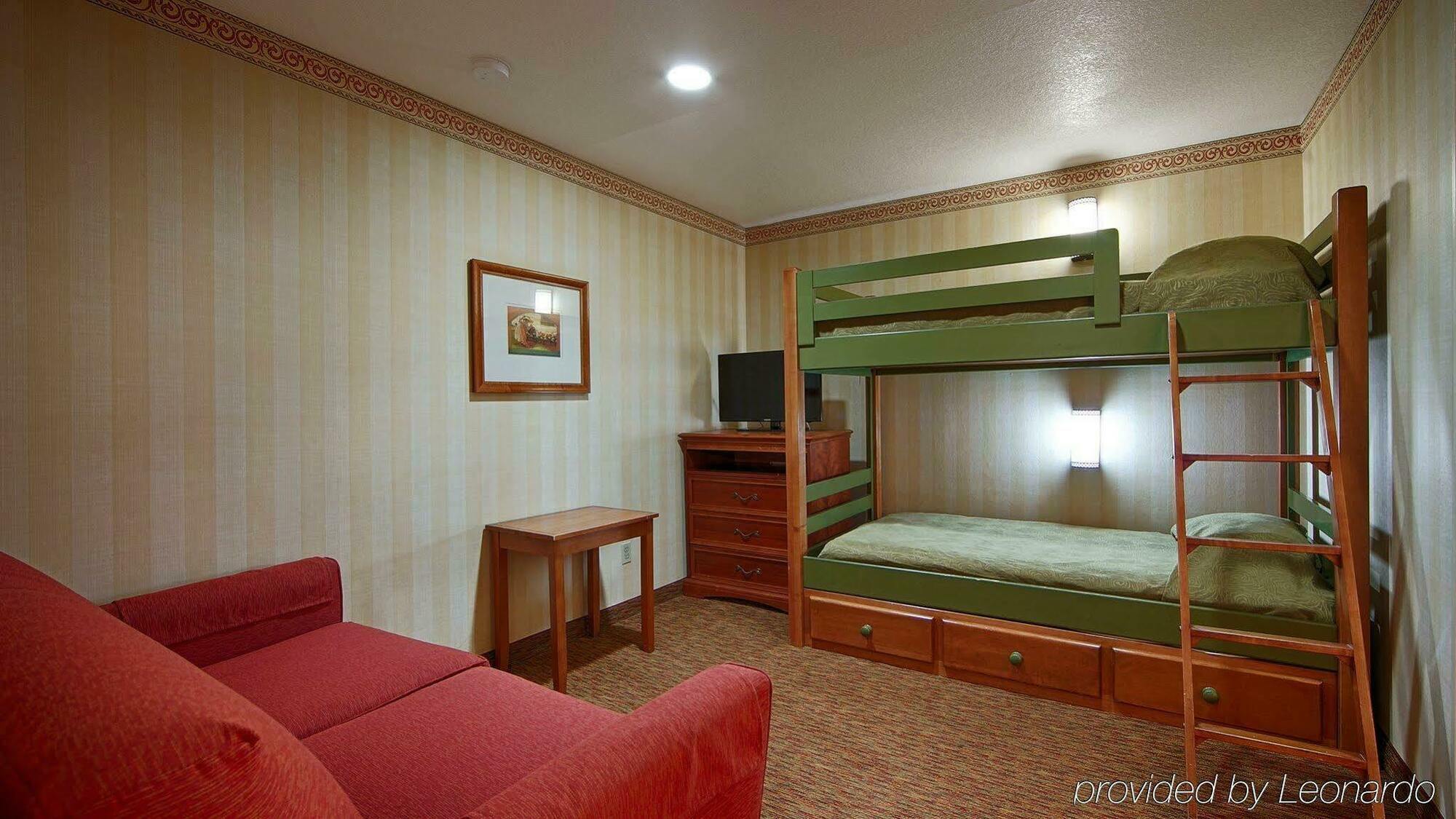 Best Western Plus Raffles Inn & Suites Anaheim Luaran gambar