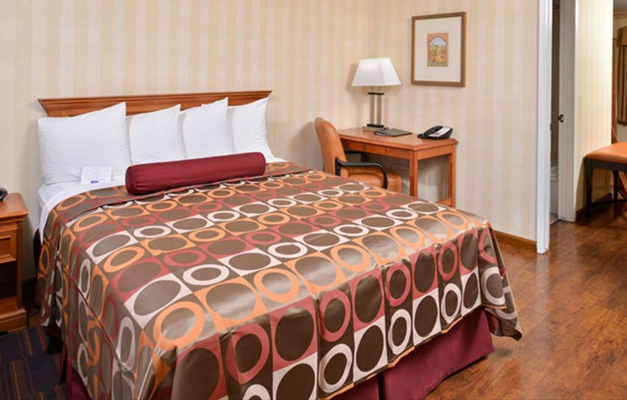 Best Western Plus Raffles Inn & Suites Anaheim Luaran gambar